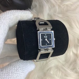 ⏰D&G Dolce & Gabbana
Night Day Stainless Steel / Ss Ladies Watch⏰